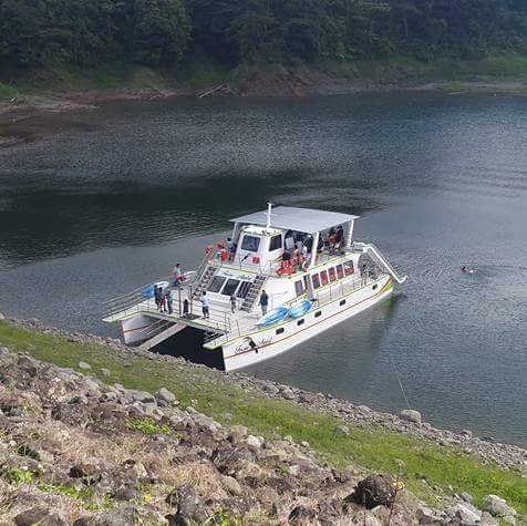 catamaran tucan